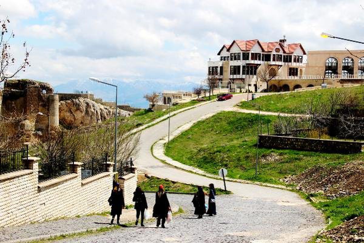 Elazığ'ın 4 Bin Yıllık Mahallesi Harput'ta İlkbahar Manzarası