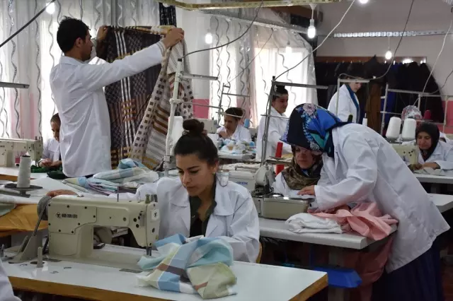 Hakkari'nin Fabrika Gibi Üreten Eğitim Merkezi Hakkari'nin Fabrika Gibi Üreten Eğitim Merkezi