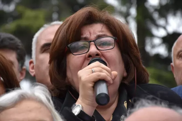 İmamoğlu'nun Memleketinde Partililer Kutlama Yaptı