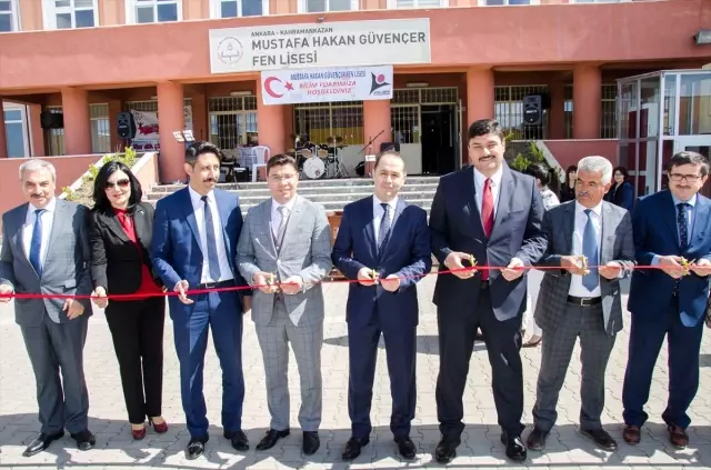 Kahramankazan'da Tübitak 4006 Bilim Fuarı Açıldı