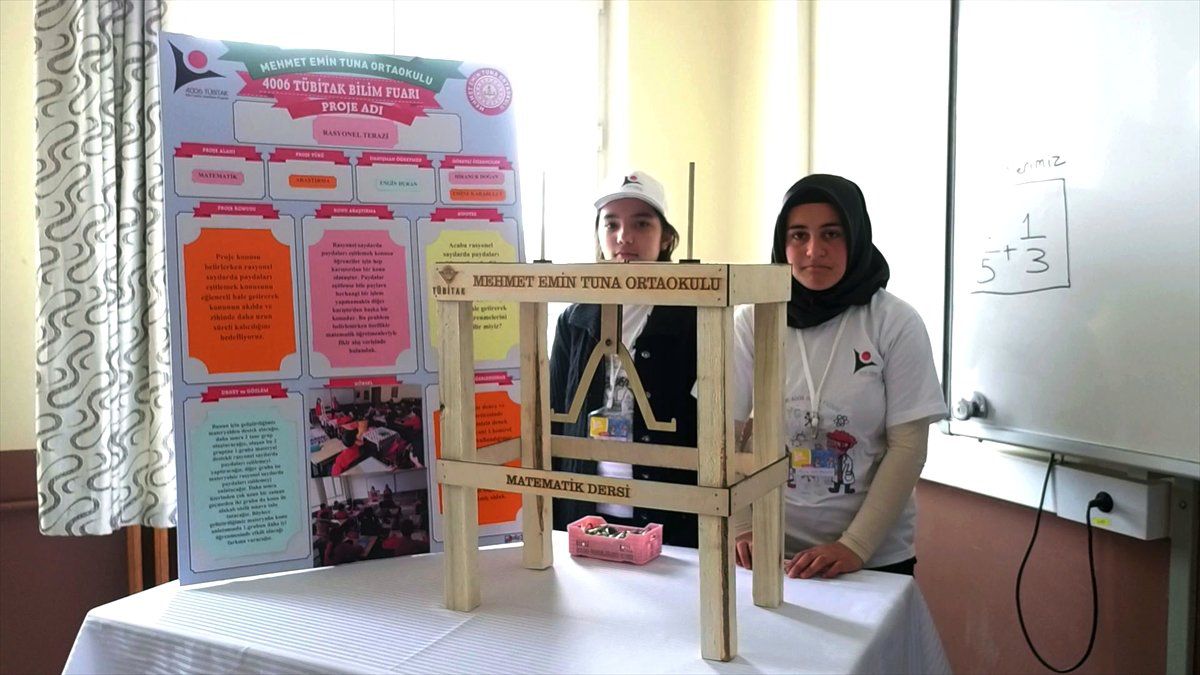 Şarkışla'da'4006 Tubitak Bilim Fuarı' Açıldı