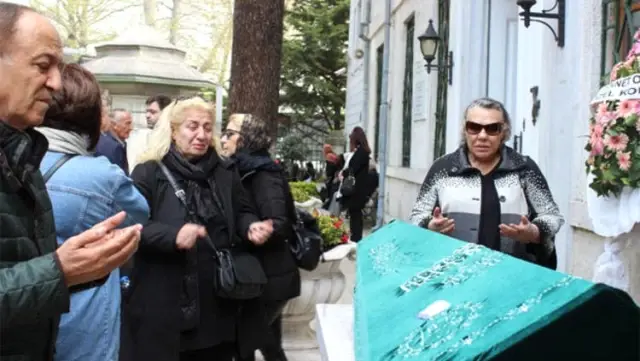 Usta Sanatçı Yaşar Özel Son Yolculuğuna Uğurlandı Usta Sanatçı Yaşar Özel Son Yolculuğuna Uğurlandı