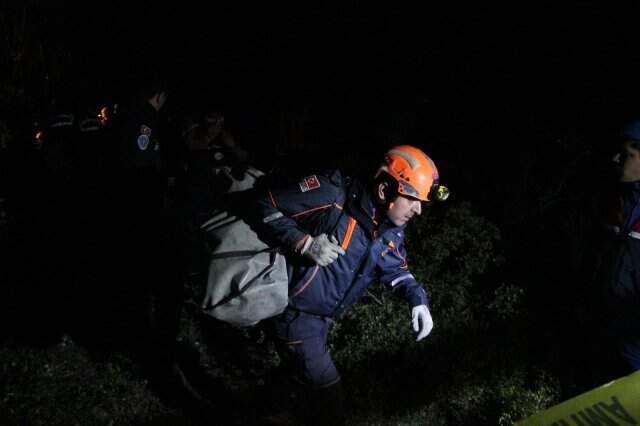 7 Defineci Kuyuda Mahsur Kaldı: 5'i Kurtarıldı, 1 Kişi Öldü