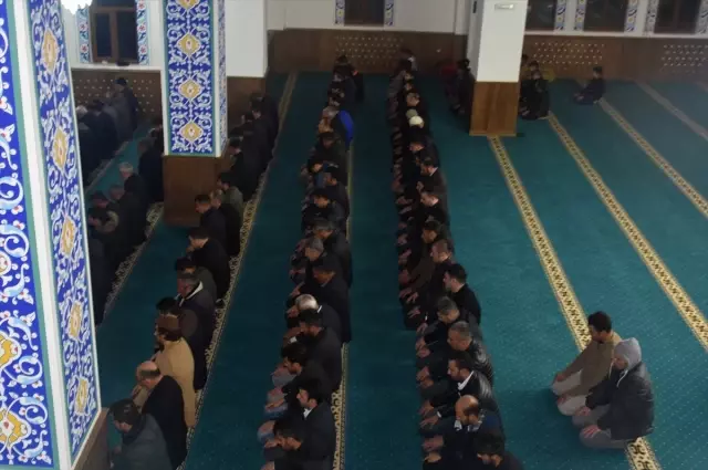 Güneydoğu'da Berat Kandili Coşkusu Güneydoğu'da Berat Kandili Coşkusu