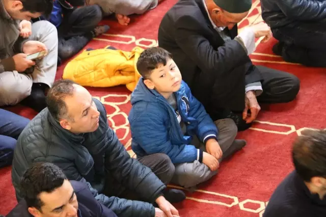 Güneydoğu'da Berat Kandili Coşkusu Güneydoğu'da Berat Kandili Coşkusu