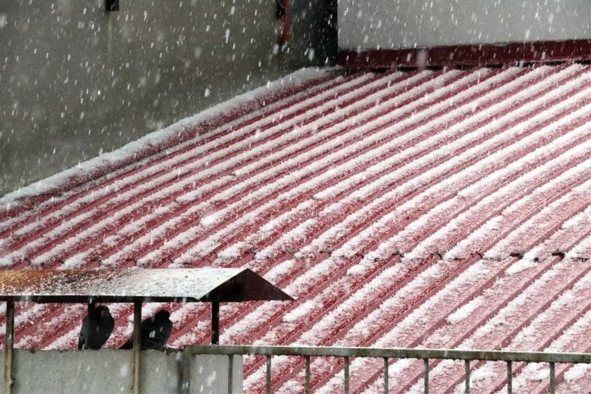 Kahramanmaraş'ta Yağmur ve Dolu Etkili Oldu