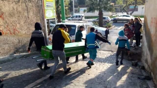 Sokakta Oyun Oynayan Çocuklar, Elleri ve Ayakları Kesilmiş Erkek Cesedi Buldu