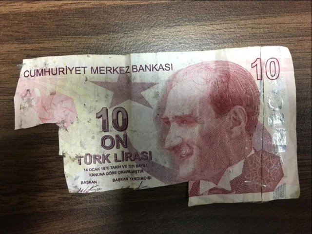10 Liradan 200 Lira Yapıp Bankaları Dolandırdılar