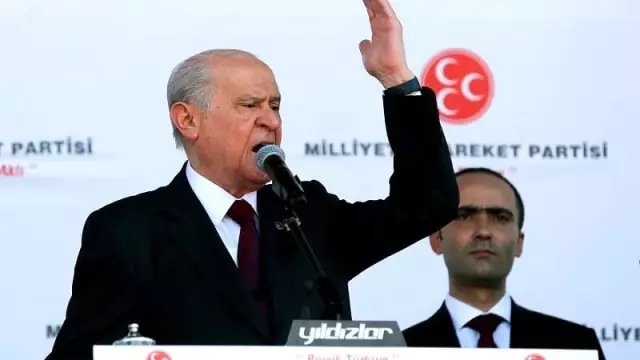 Bahçeli'den İmamoğlu'na: Musakka Edebiyatçısı, Mazbatalı Şahıs