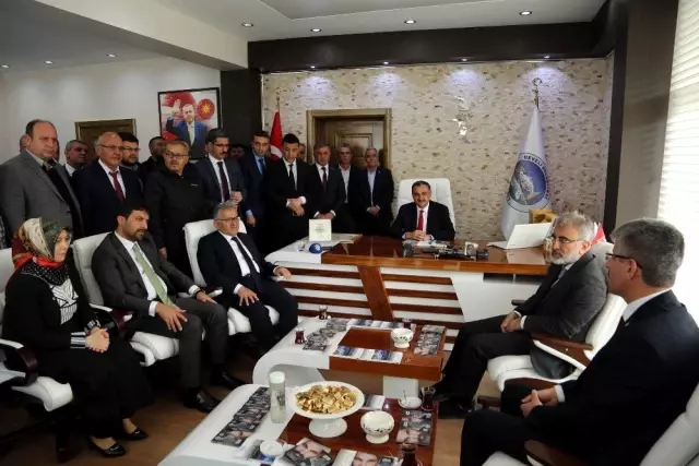 Büyükşehir Belediye Başkanı Büyükkılıç'tan Başkan Cabbar'a Ziyaret