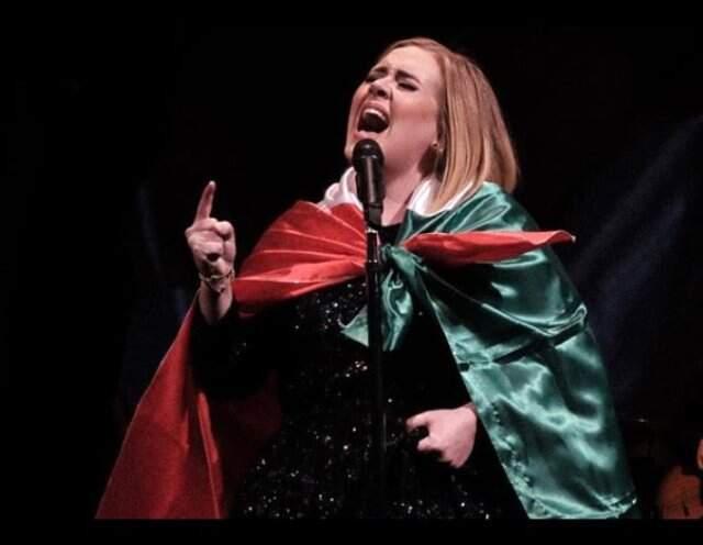 Dünyaca Ünlü Şarkıcı Adele, Simon Konecki'den Ayrıldı