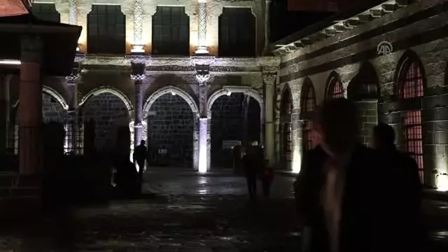 Güneydoğu'da Berat Kandili Coşkusu Güneydoğu'da Berat Kandili Coşkusu