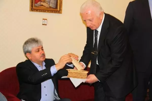 Hatay'da Hamursuz Bayramı Kutlandı