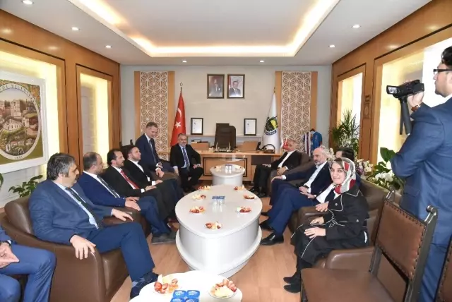 AK Parti Heyeti Cumhur İttifakı'nın Belediye Başkanlarını Ziyaret Etti