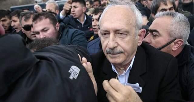 Kemal Kılıçdaroğlu'na Yumruk Atan Saldırganın Kimliği Ortaya Çıktı!
