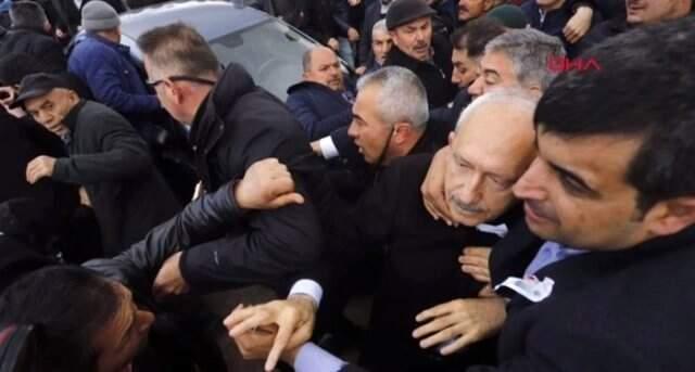 Kemal Kılıçdaroğlu'na Yumruk Atan Saldırganın Kimliği Ortaya Çıktı!