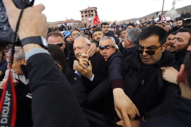 Kemal Kılıçdaroğlu'na Yumruk Atan Saldırganın Kimliği Ortaya Çıktı!