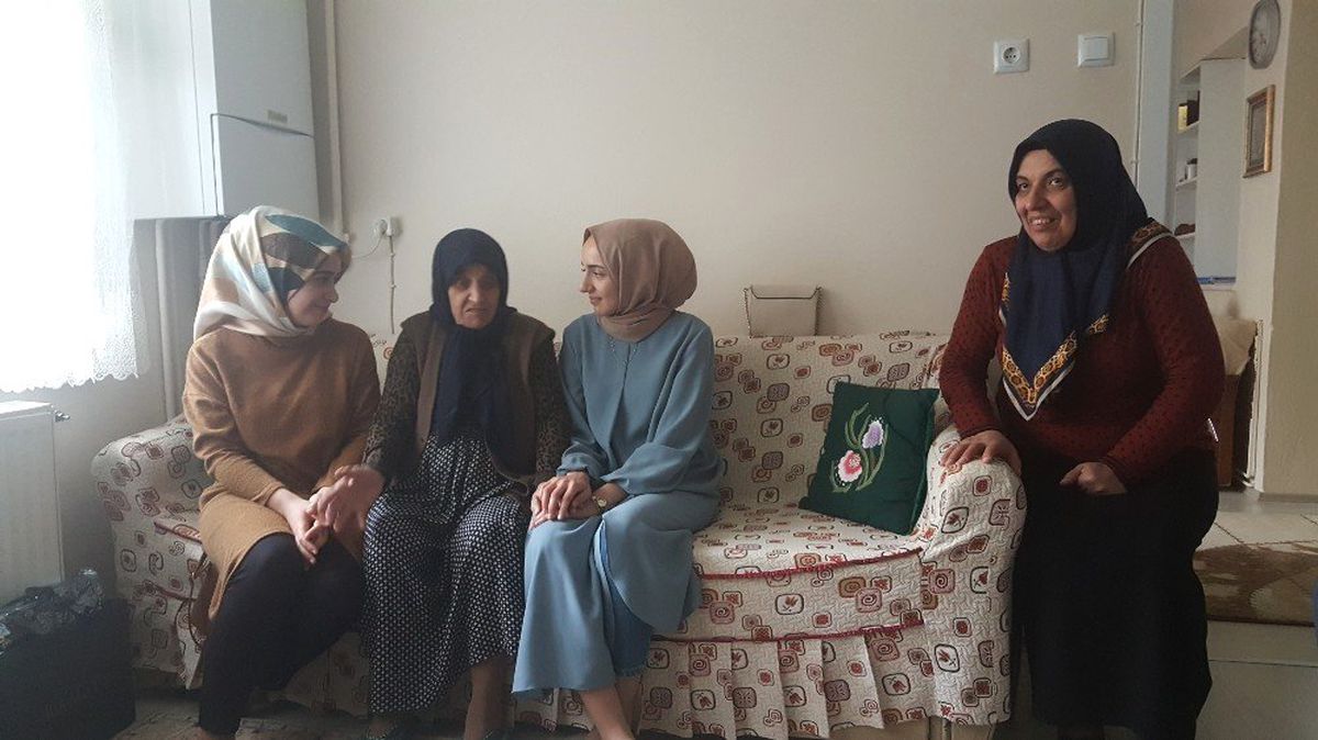 Şehit Annesi: 'Sizler de Benim Evlatlarımsınız'