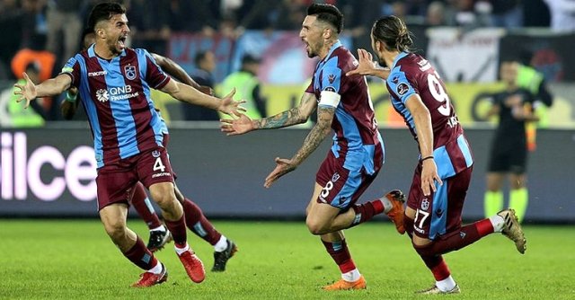 Trabzonspor'un Genç Yıldızı Hüseyin Türkmen, Kaza Geçirdi