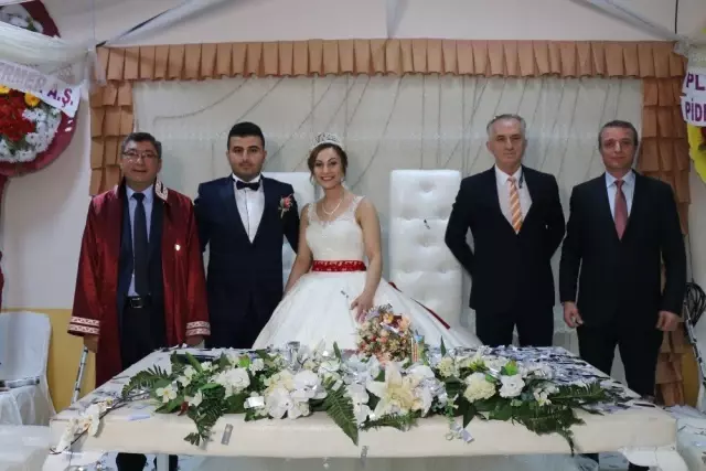 Başkan Gök İlk Nikahı Kıydı