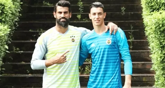 Devler, Fenerbahçe’de Oynayamayan Berke’nin Peşini Bırakmıyor