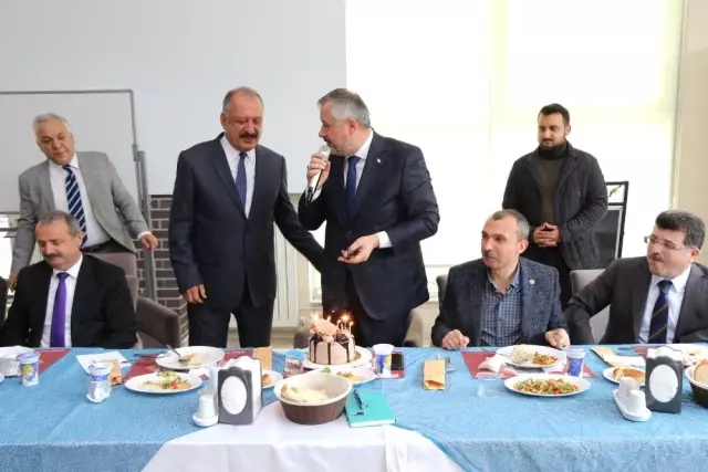 Muhtarlardan Başkan Kılıç'a Sürpriz Muhtarlardan Başkan Kılıç'a Sürpriz