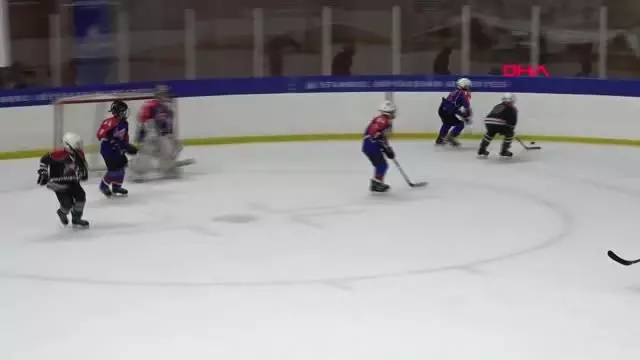 Spor 7 Farklı Ülkeden Çocuklar Buz Pistinde Buluştu