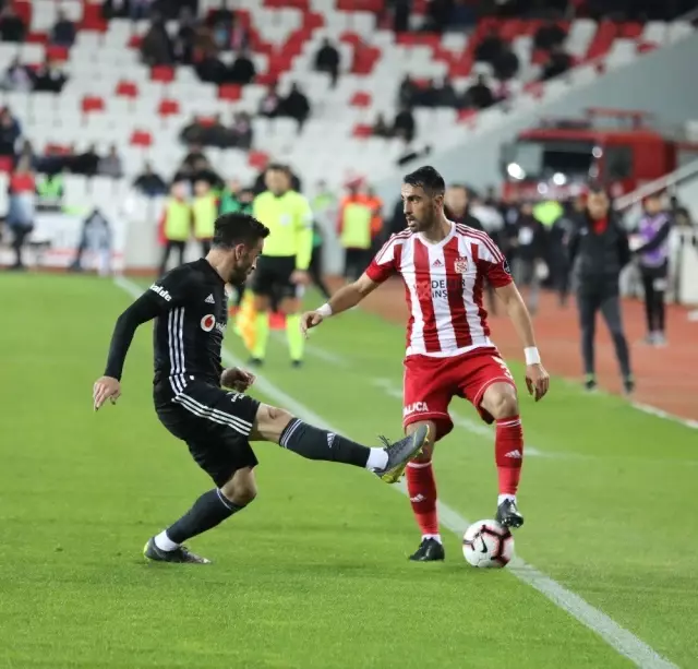 Spor Toto Süper Lig: Dg Sivasspor: 1 - Beşiktaş: 2 (Maç Sonucu) Spor Toto Süper Lig: Dg Sivasspor: 1 - Beşiktaş: 2 (Maç Sonucu)