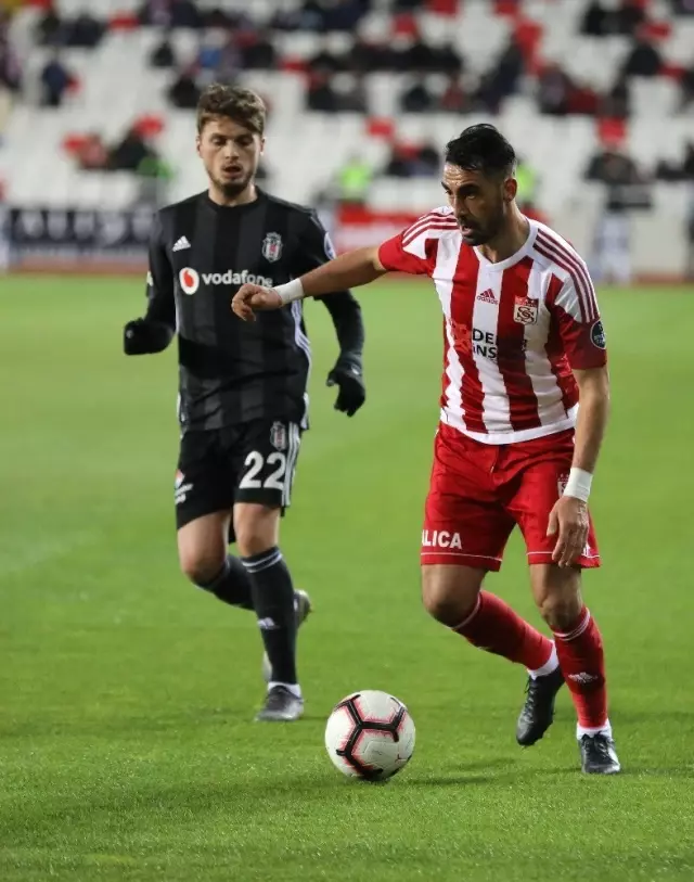 Spor Toto Süper Lig: Dg Sivasspor: 1 - Beşiktaş: 2 (Maç Sonucu) Spor Toto Süper Lig: Dg Sivasspor: 1 - Beşiktaş: 2 (Maç Sonucu)