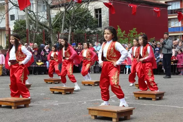 23 Nisan Ulusal Egemenlik ve Çocuk Bayramı Kutlanıyor