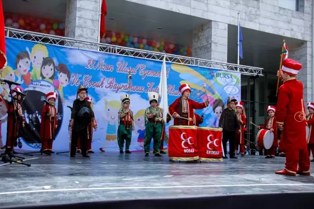 23 Nisan Ulusal Egemenlik ve Çocuk Bayramı Kutlanıyor 23 Nisan Ulusal Egemenlik ve Çocuk Bayramı Kutlanıyor