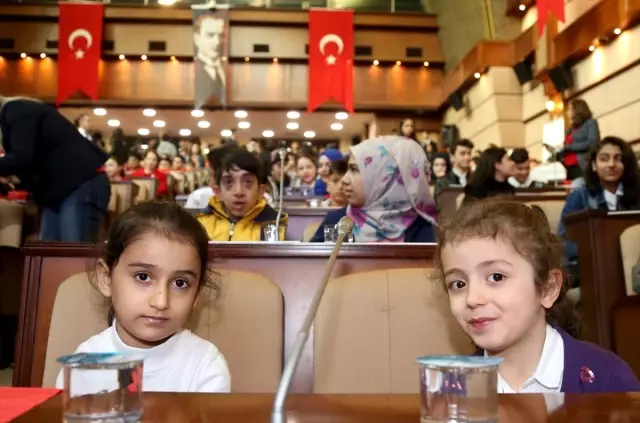 23 Nisan Ulusal Egemenlik ve Çocuk Bayramı 23 Nisan Ulusal Egemenlik ve Çocuk Bayramı