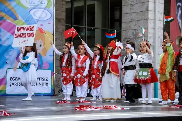 23 Nisan Ulusal Egemenlik ve Çocuk Bayramı Kutlanıyor 23 Nisan Ulusal Egemenlik ve Çocuk Bayramı Kutlanıyor