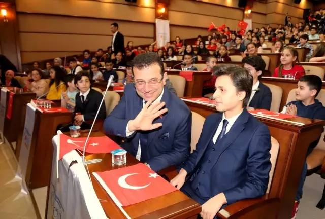 23 Nisan Ulusal Egemenlik ve Çocuk Bayramı 23 Nisan Ulusal Egemenlik ve Çocuk Bayramı