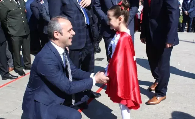Bafra'da 23 Nisan Coşkusu Bafra'da 23 Nisan Coşkusu