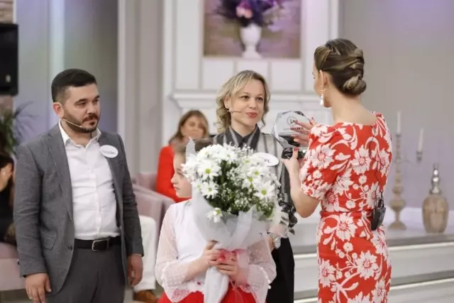 Esra Erol'un