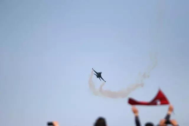 Solotürk Mersin'de Nefesleri Kesti Solotürk Mersin'de Nefesleri Kesti