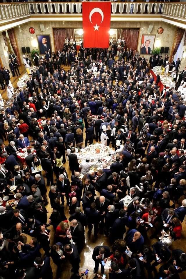 Son Dakika! Cumhurbaşkanı Erdoğan'dan, YSK'nın İstanbul Kararına İlk Tepki: Bekleyeceğiz