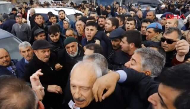Son Dakika! Kemal Kılıçdaroğlu'na Yumruk Atan Saldırgan, Adli Kontrol Şartı ile Serbest Bırakıldı