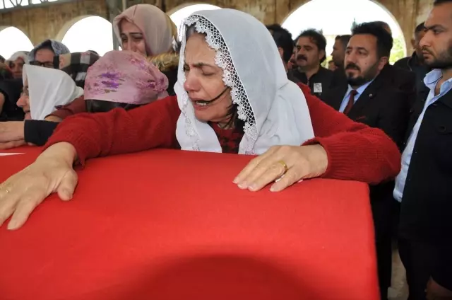 Sri Lanka'da 2 Türk Vatandaşının Hayatını Kaybetmesi Sri Lanka'da 2 Türk Vatandaşının Hayatını Kaybetmesi