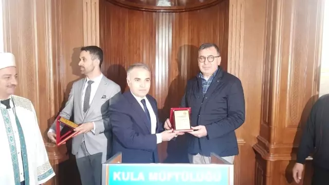 Yıkılıp Yeniden Yapılan Cami İbadete Açıldı Yıkılıp Yeniden Yapılan Cami İbadete Açıldı