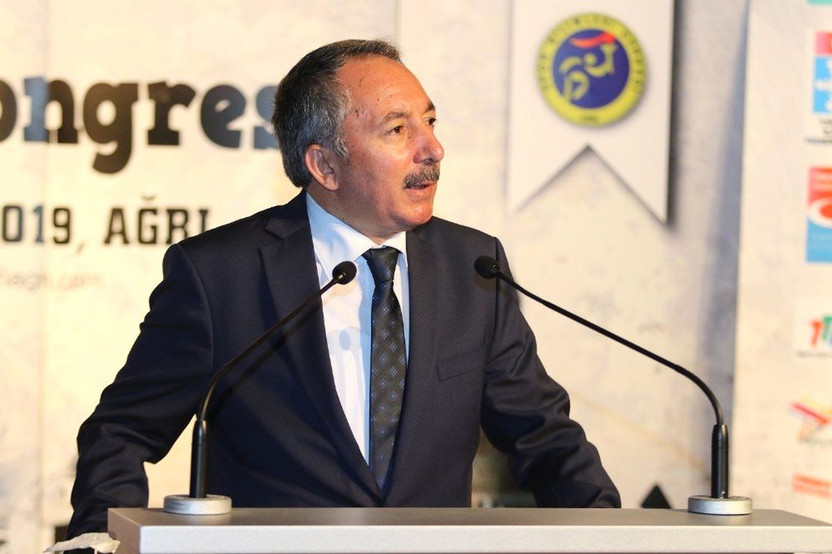 Aiçü'de 12. Ulusal Spor Bilimleri Öğrenci Kongresi Açılış Programı Yapıldı