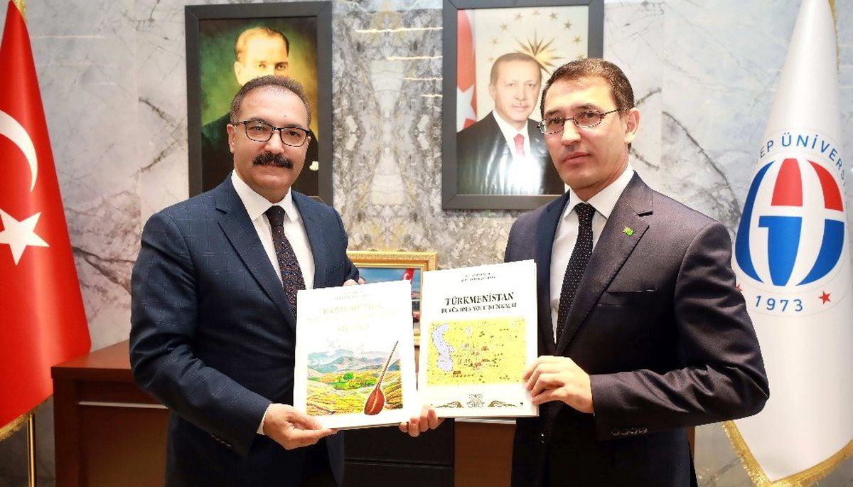 Büyükelçi Amanlıyev'den Rektör Gür'e Ziyaret