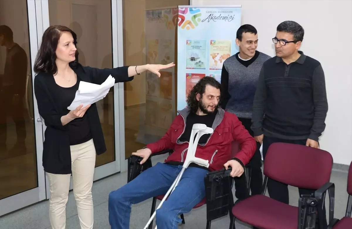 Engel Tanımayanlar Sahnenin Tozunu Attırıyor