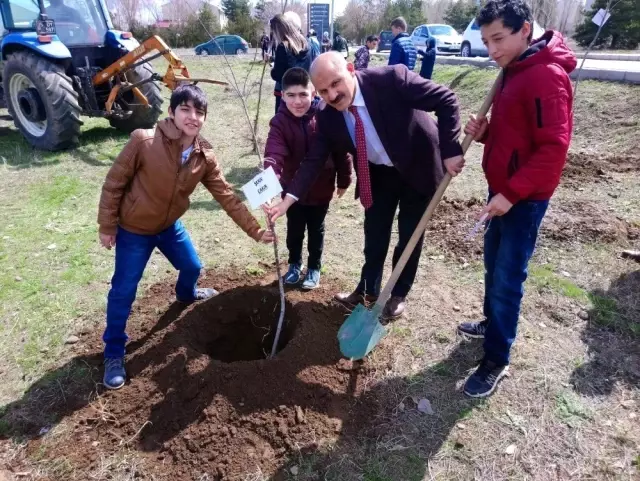 Her Çocuk İçin Bir Fidan Dikildi Her Çocuk İçin Bir Fidan Dikildi