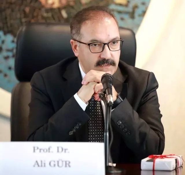 Gaün'de 'Göç Tartışmaları 3' Paneli Düzenlendi Gaün'de 'Göç Tartışmaları 3' Paneli Düzenlendi