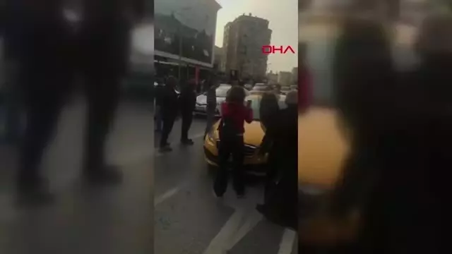 Orhan Gencebay'ın Oğlu Gökhan Gencebay Bıçaklandı Orhan Gencebay'ın Oğlu Gökhan Gencebay Bıçaklandı