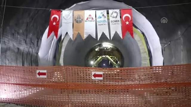 Turizm Merkezlerini Birbirine Yaklaştıracak Tünelde Işık Göründü