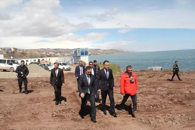 Vali Çağatay Ahlat'ı Ziyaret Etti