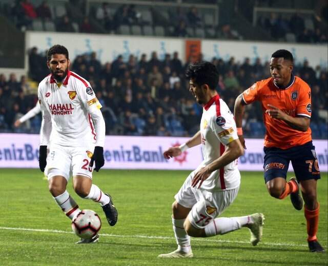 Medipol Başakşehir, Göztepe'ye 2-0 Mağlup Oldu!